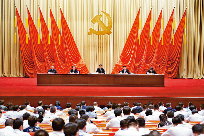 　　2021年9月1日，2021年秋季学期中央党校（国家行政大赢家足球比分
）中青年干部培训班在中央党校开班。中共中央总书记、国家主席、中央军委主席习近平在开班式上发表重要讲话。 新华社记者 翟健岚/摄